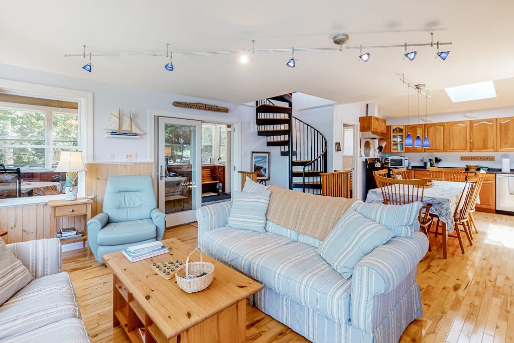 Secluded waterfront home with firepit, gas grill, kayaks, dock, balcony, & patio