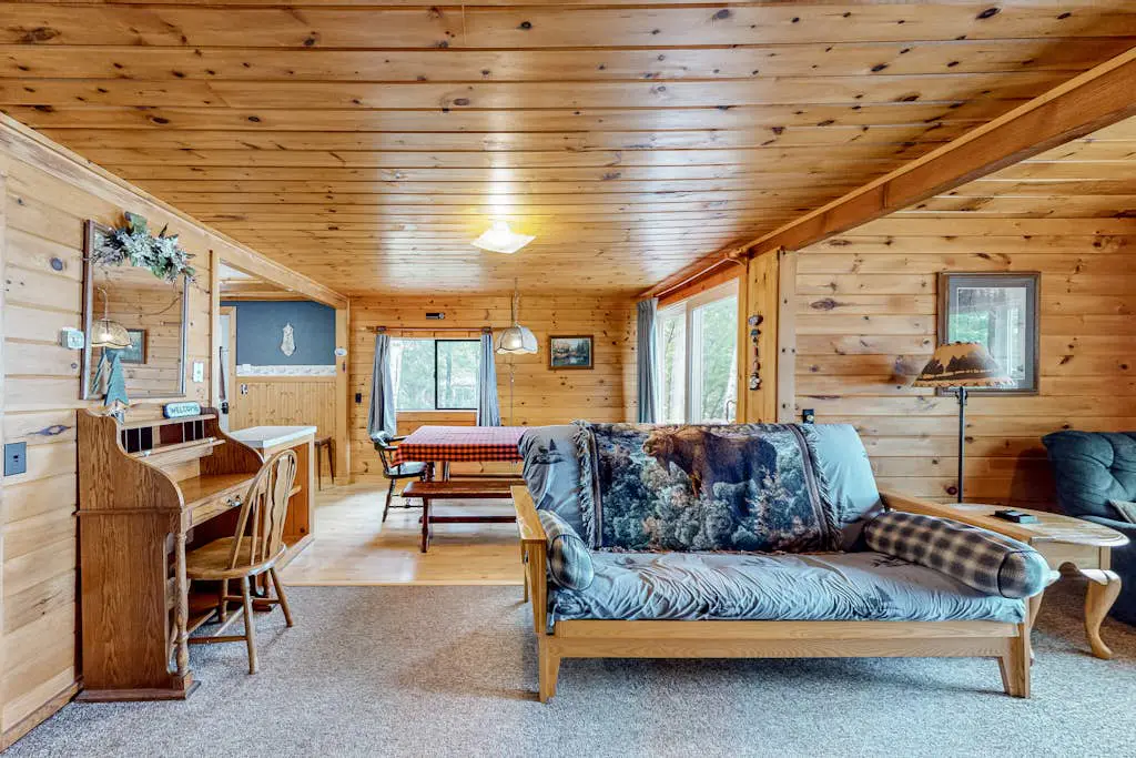 Lakefront Cabin #1