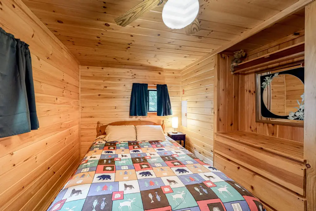Lakefront Cabin #1