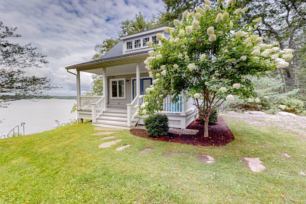 Periwinkle Cottage