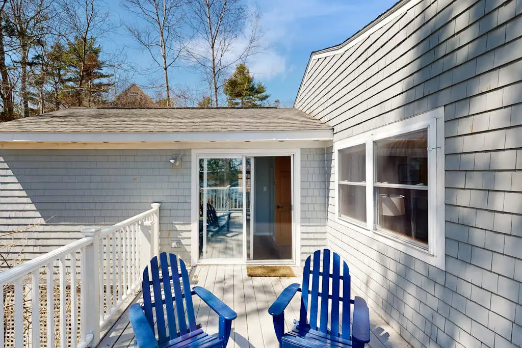 Damariscotta Vistas