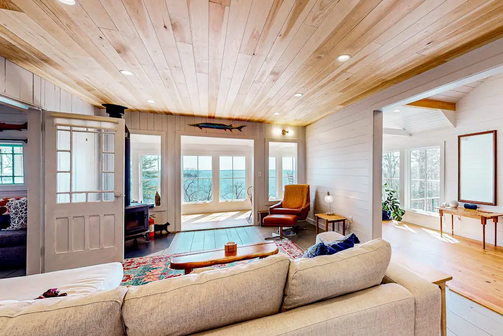 Cottage on the Coast