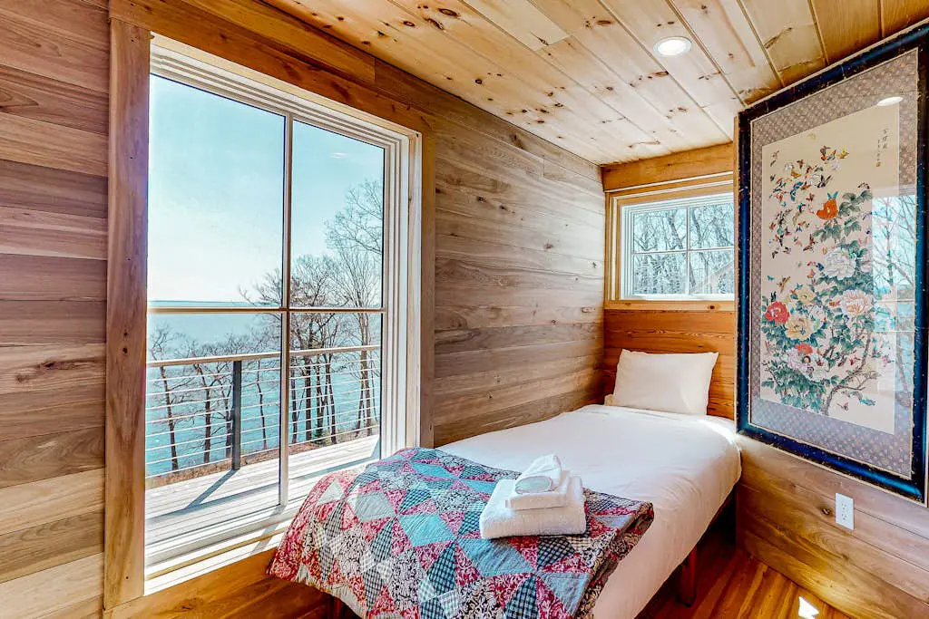 Cottage on the Coast