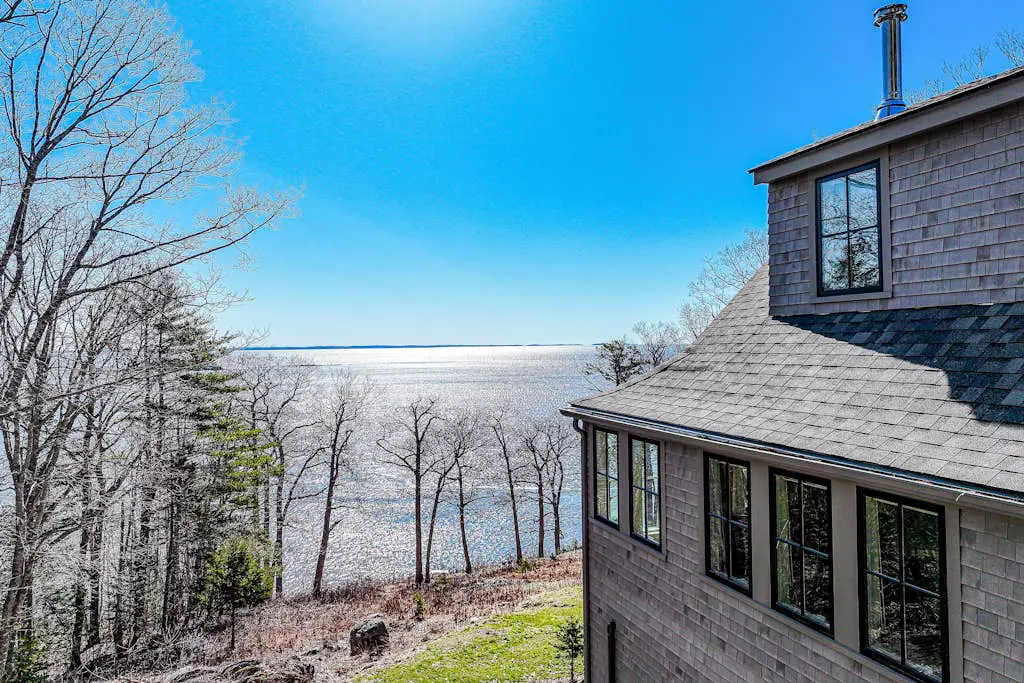 Cottage on the Coast