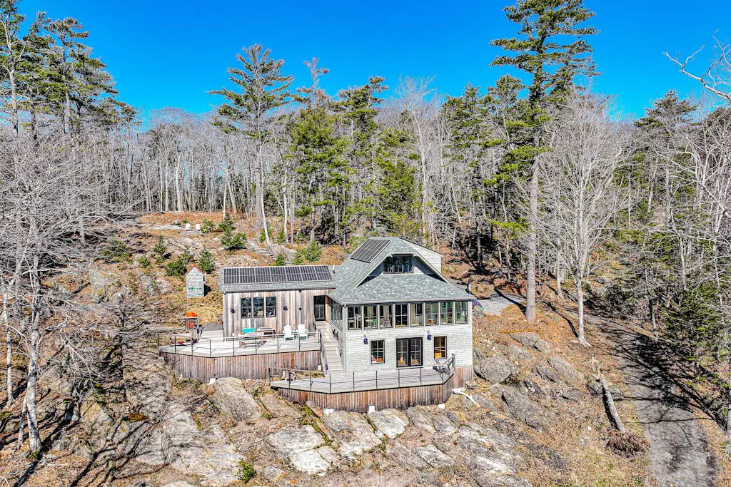 Cottage on the Coast