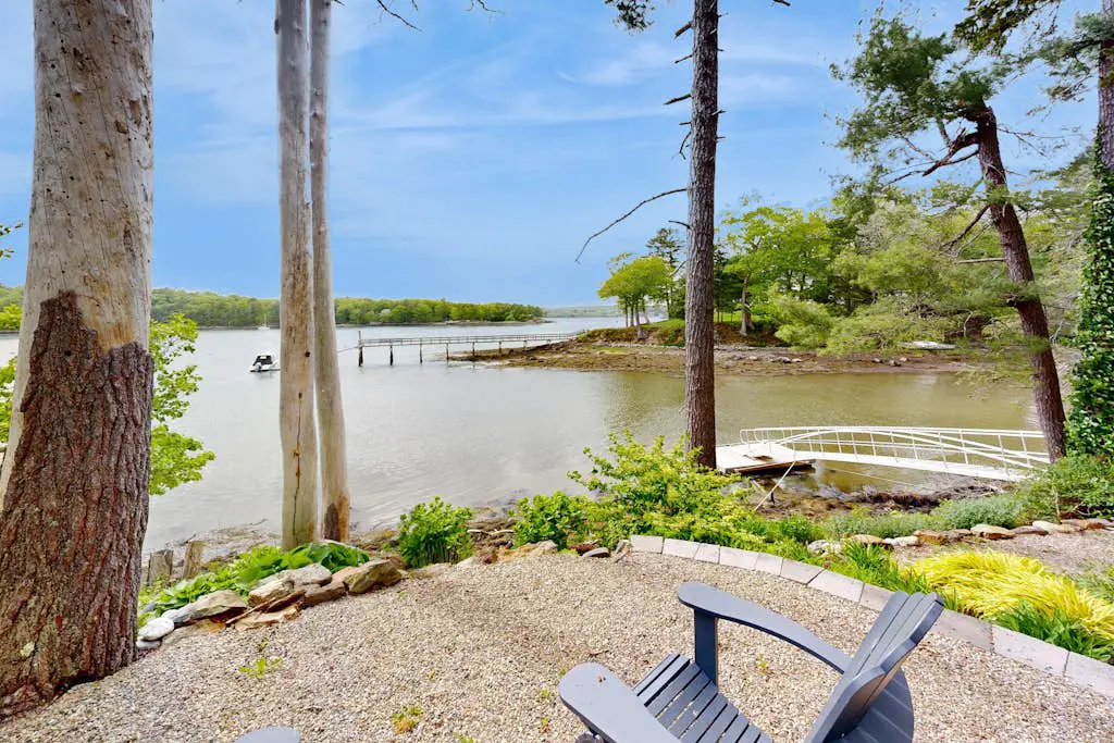 Edgecomb Riverhouse