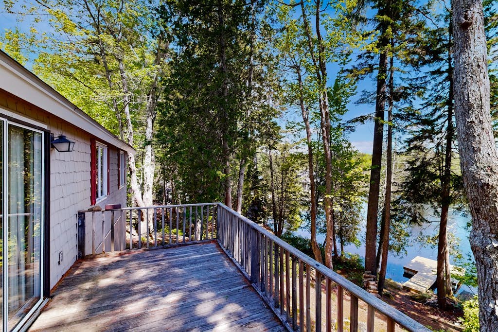 Charming Lakefront Retreat with Canoes, Kayaks, and Modern Comforts