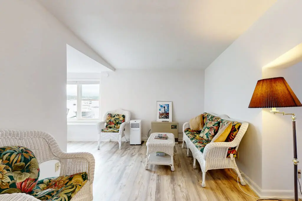 Ocean Breeze Condo