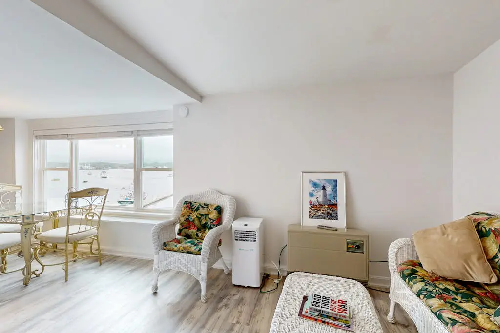 Ocean Breeze Condo