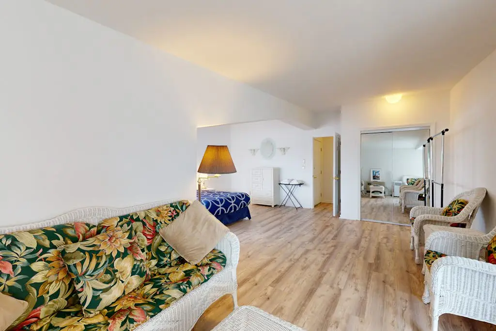 Ocean Breeze Condo