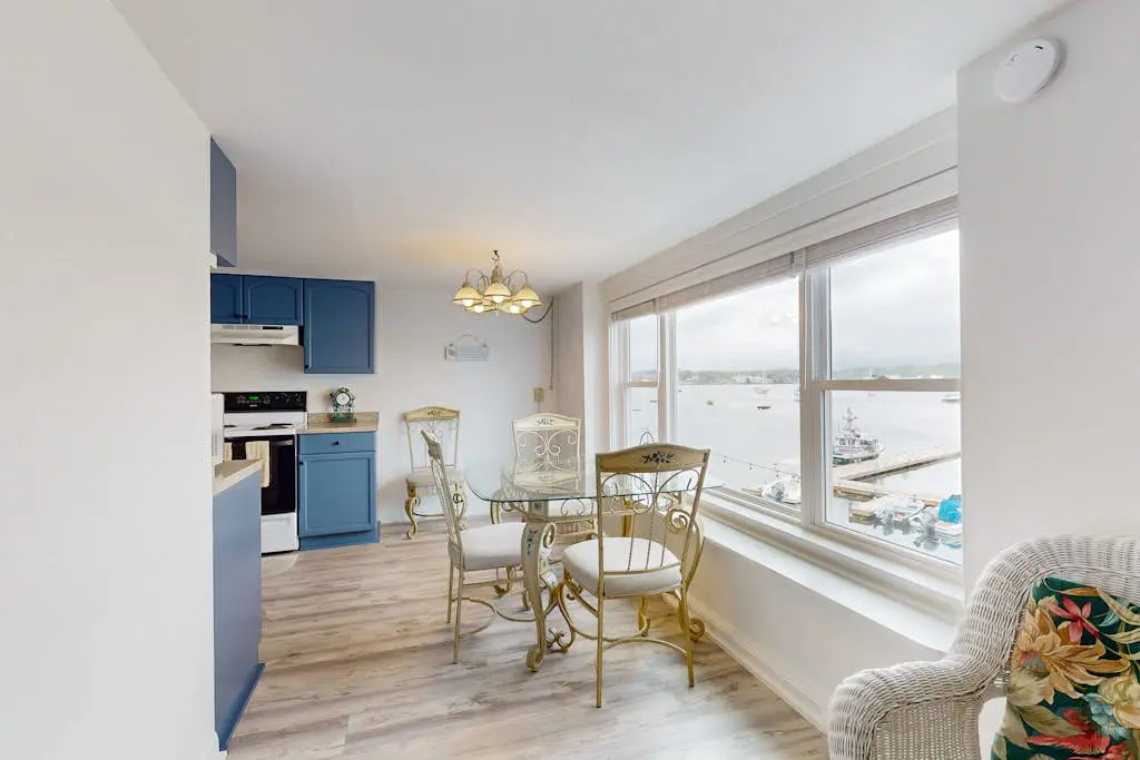 Ocean Breeze Condo