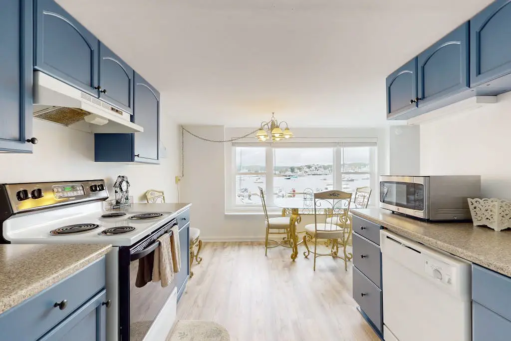 Ocean Breeze Condo