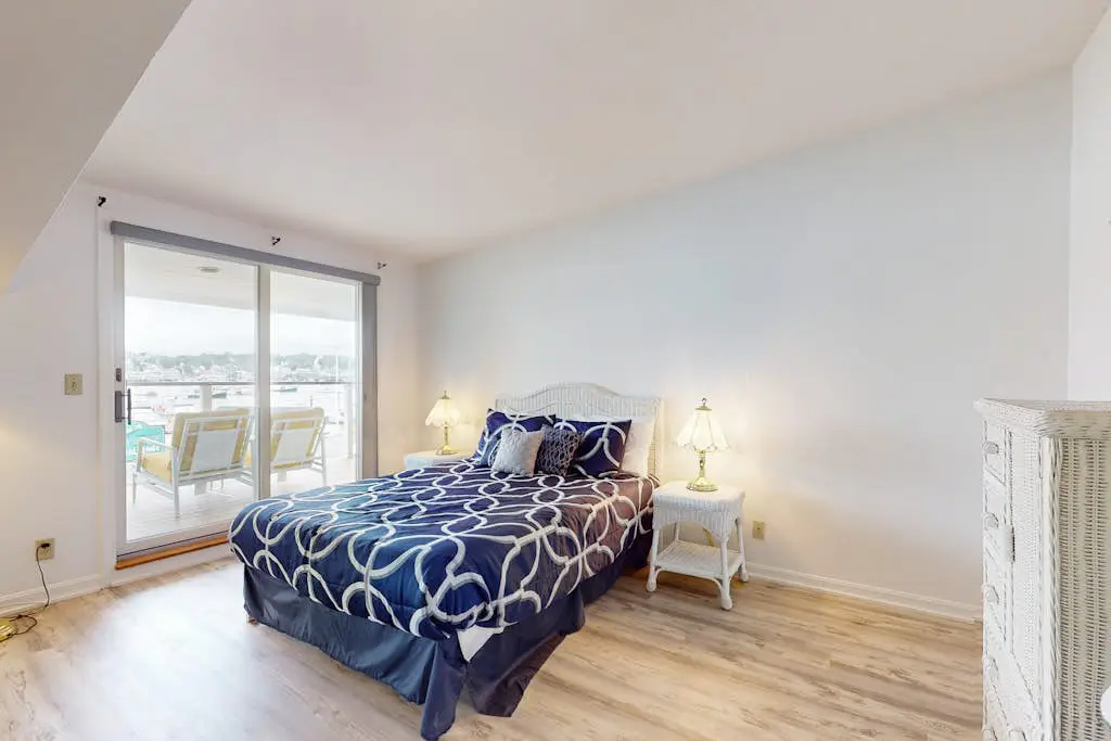 Ocean Breeze Condo