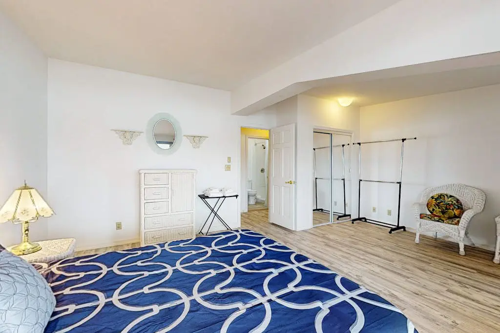 Ocean Breeze Condo