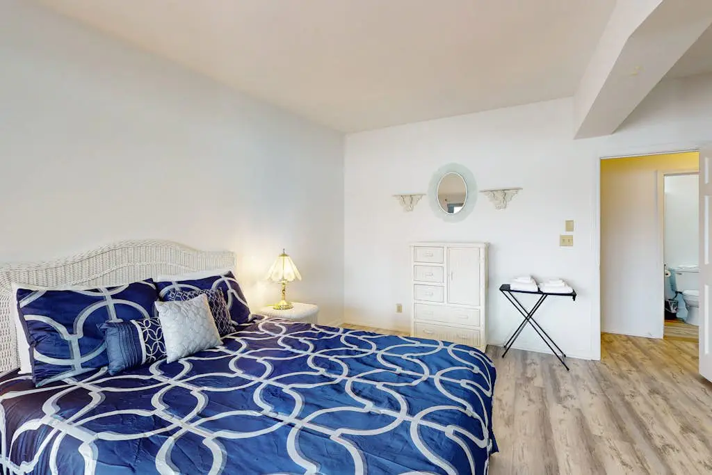 Ocean Breeze Condo