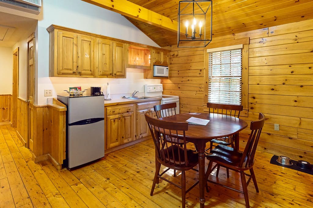 Explore the outdoors from this cozy cabin w/firepit, kitchen, and more