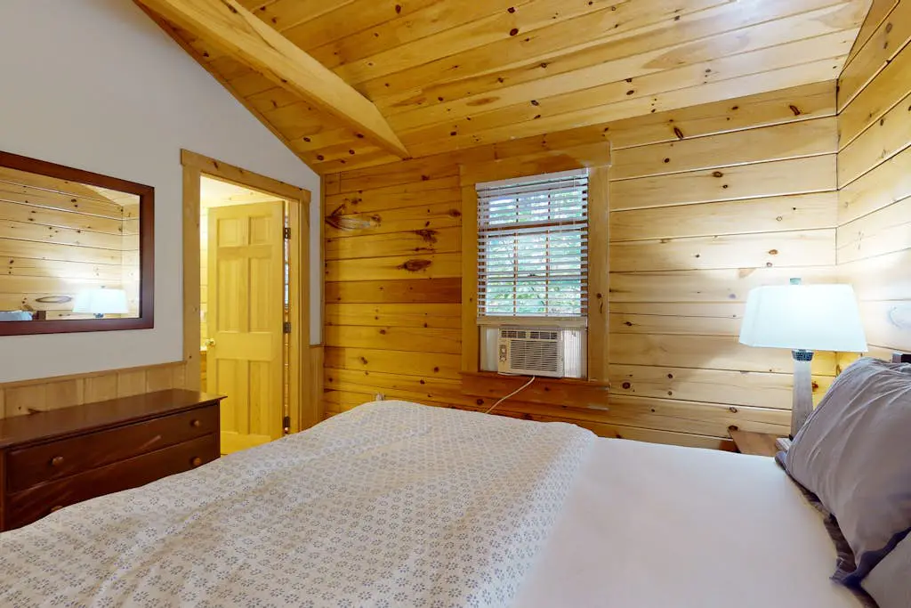 Tamarack Cabin 77