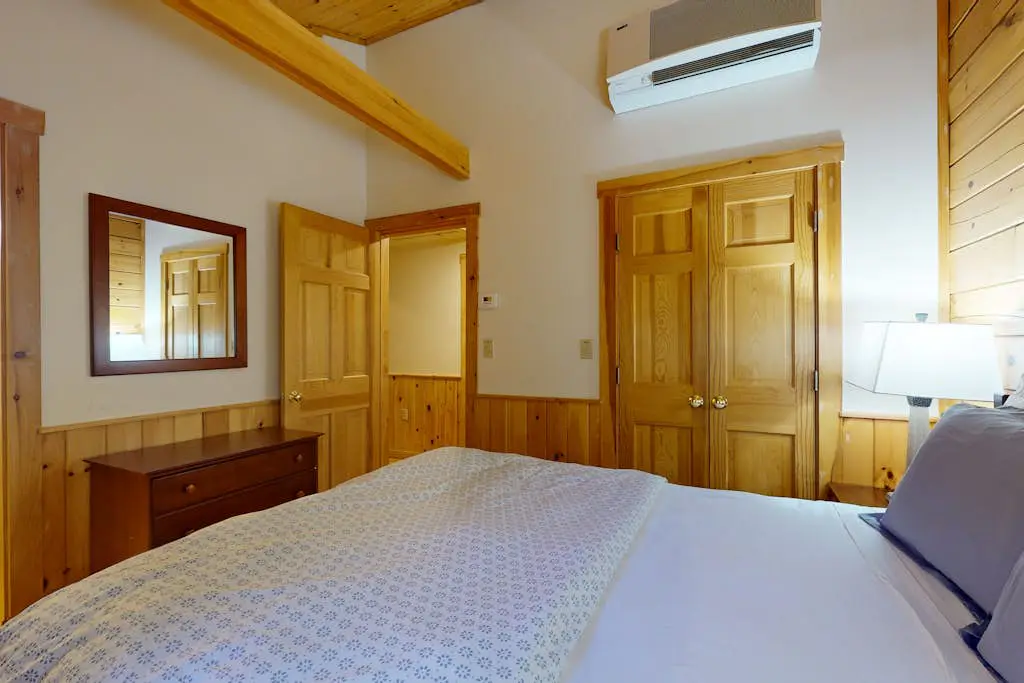 Tamarack Cabin 77
