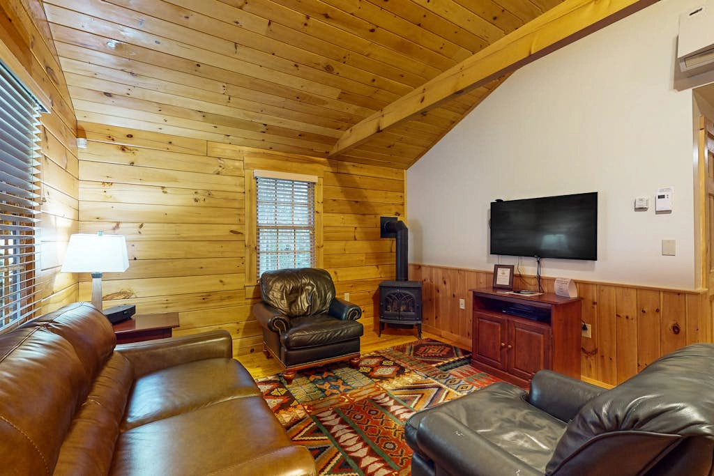 Hemlock Cabin 76