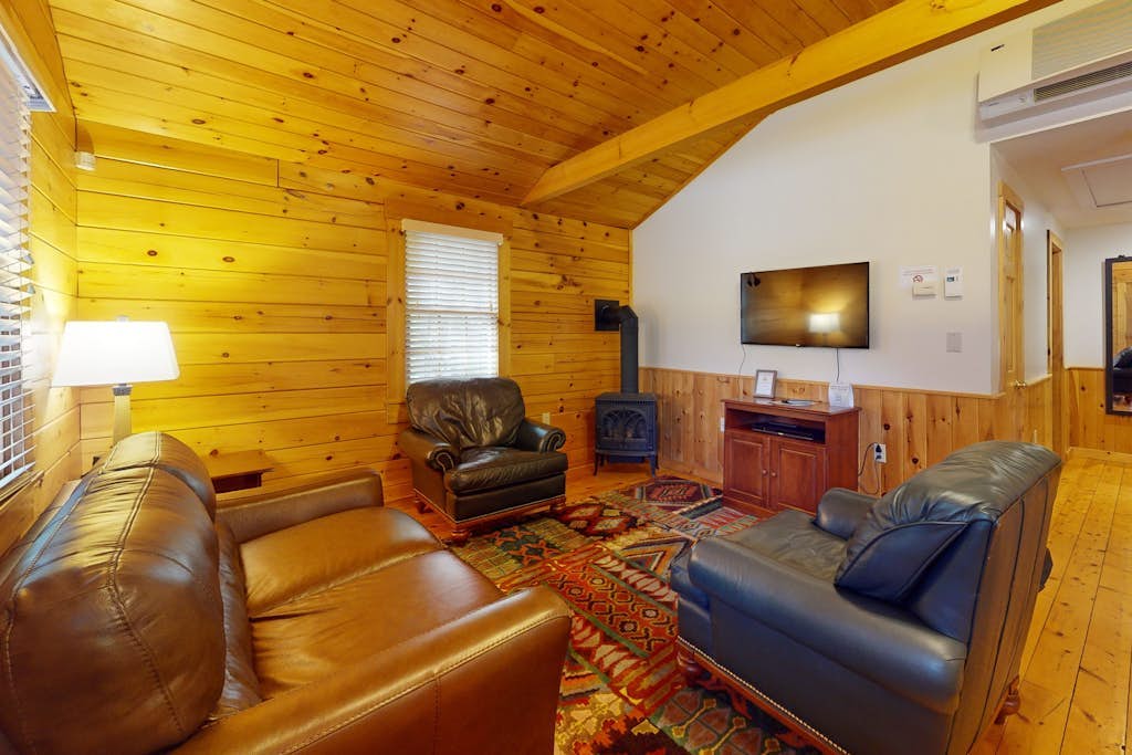 Sycamore Cabin 86