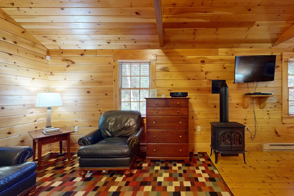 Woodpecker Cabin 87