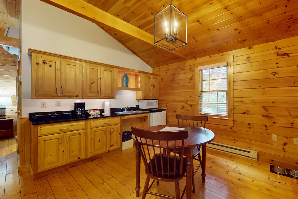 Woodpecker Cabin 87