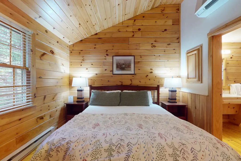 Woodpecker Cabin 87