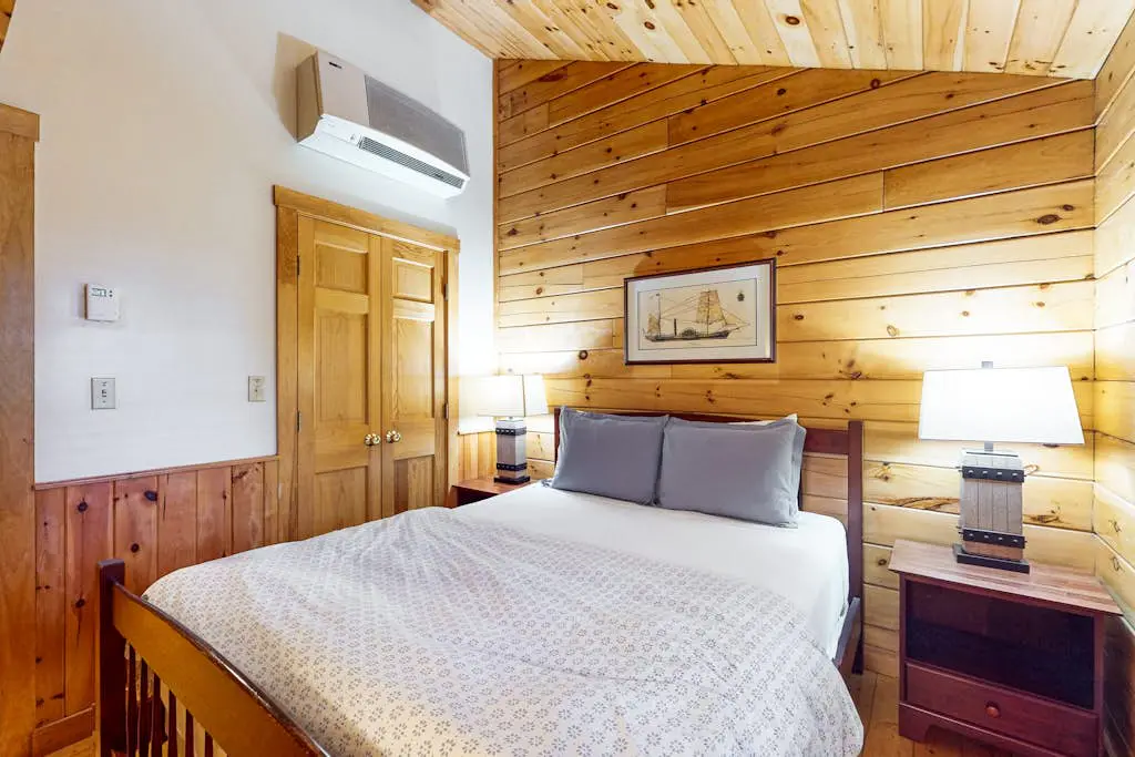 Aspen Cabin 100