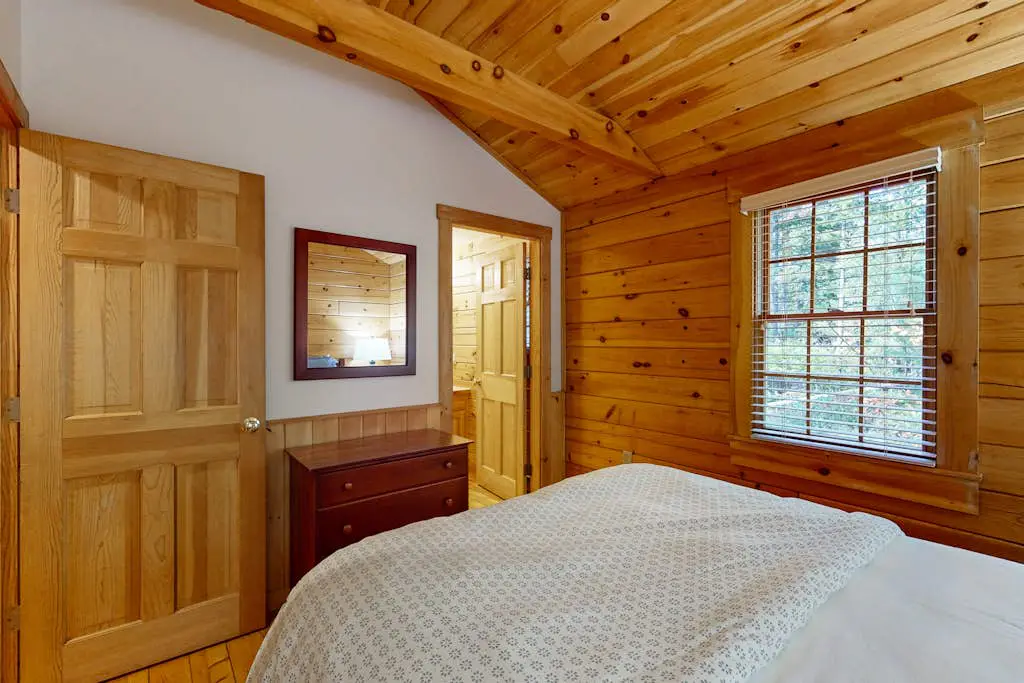 Cedar Cabin 78