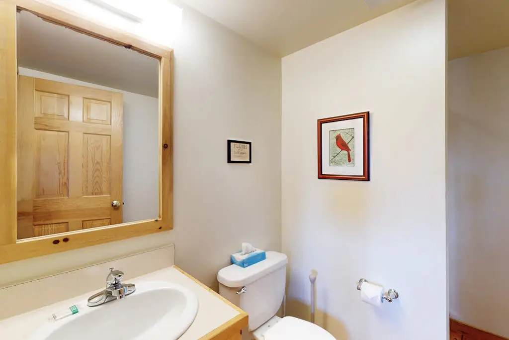 Lynx Cabin 106