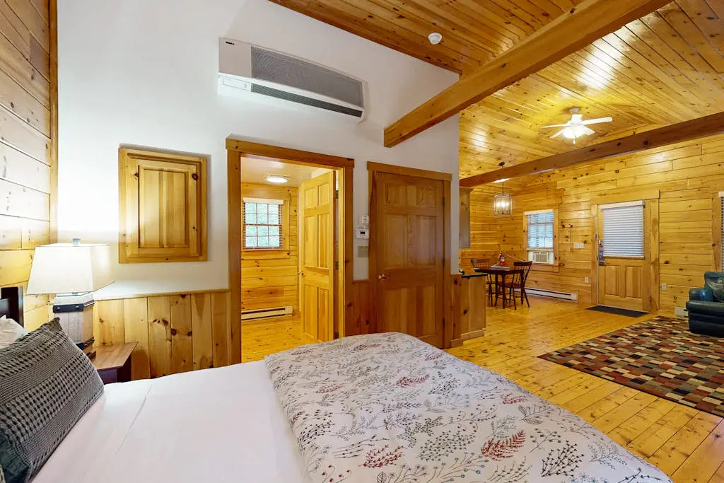 Loon Cabin 89