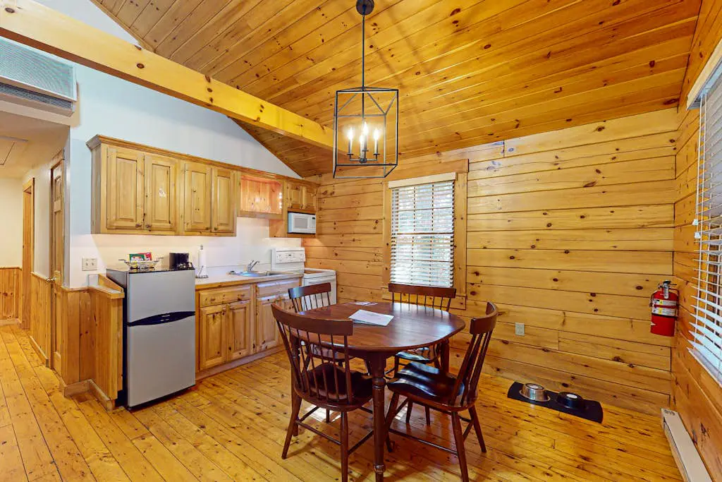 Hickory Cabin 80