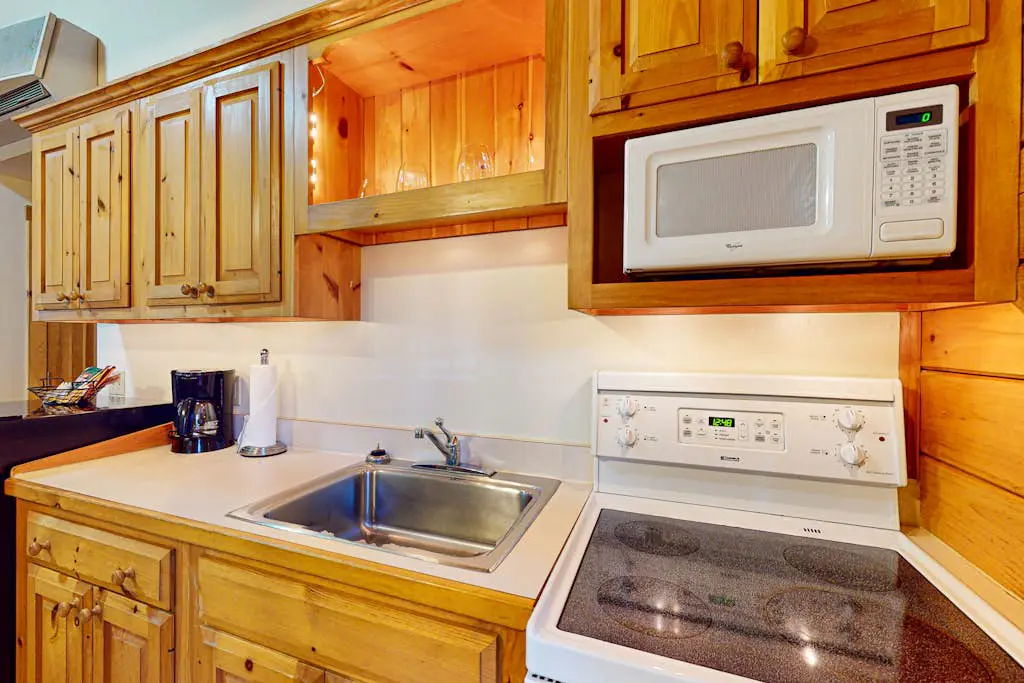 Hickory Cabin 80