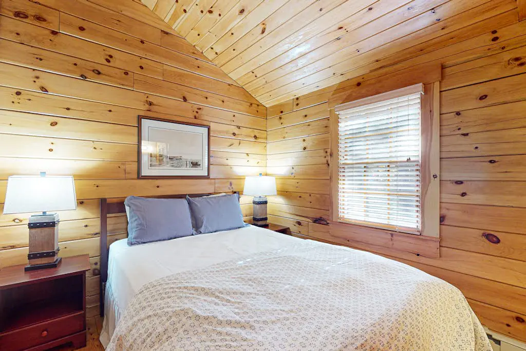 Hickory Cabin 80