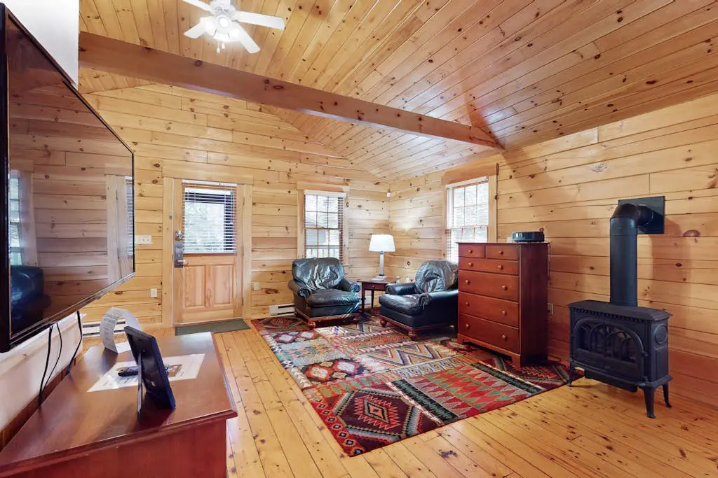 Eagle Cabin 81