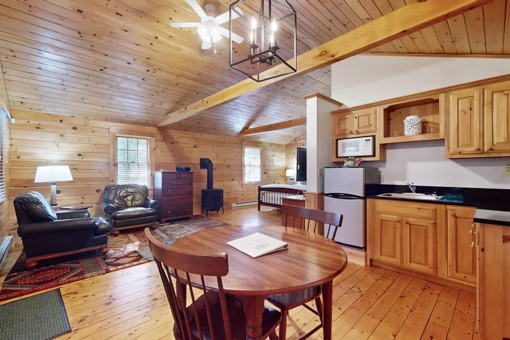 Eagle Cabin 81