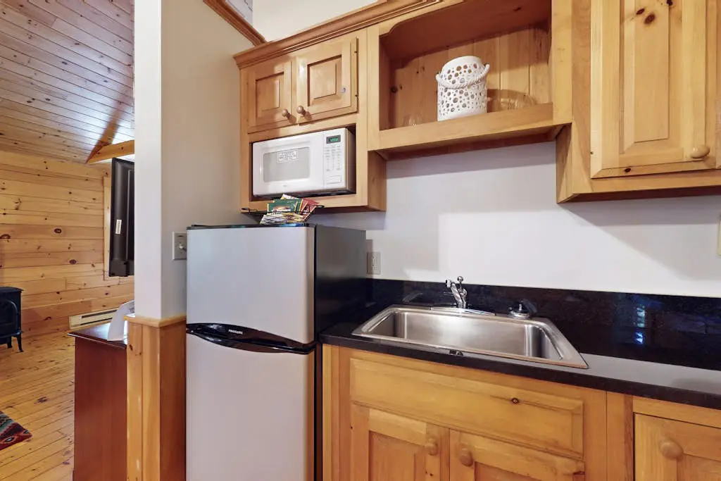 Eagle Cabin 81