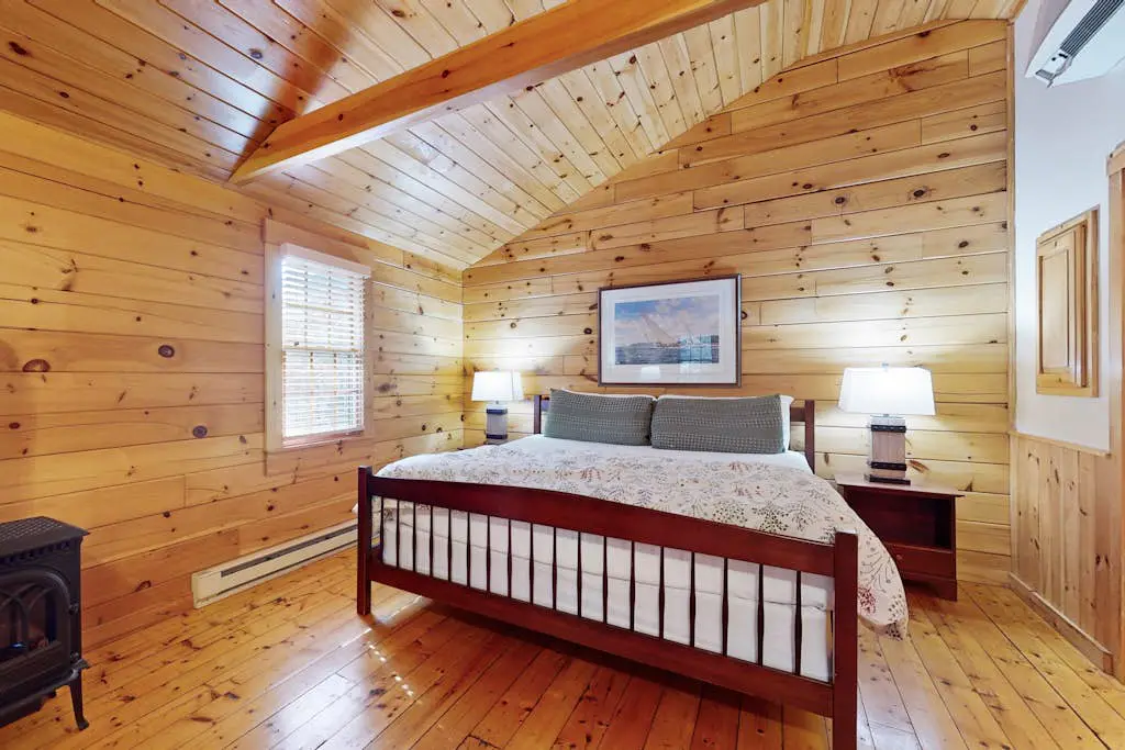 Eagle Cabin 81