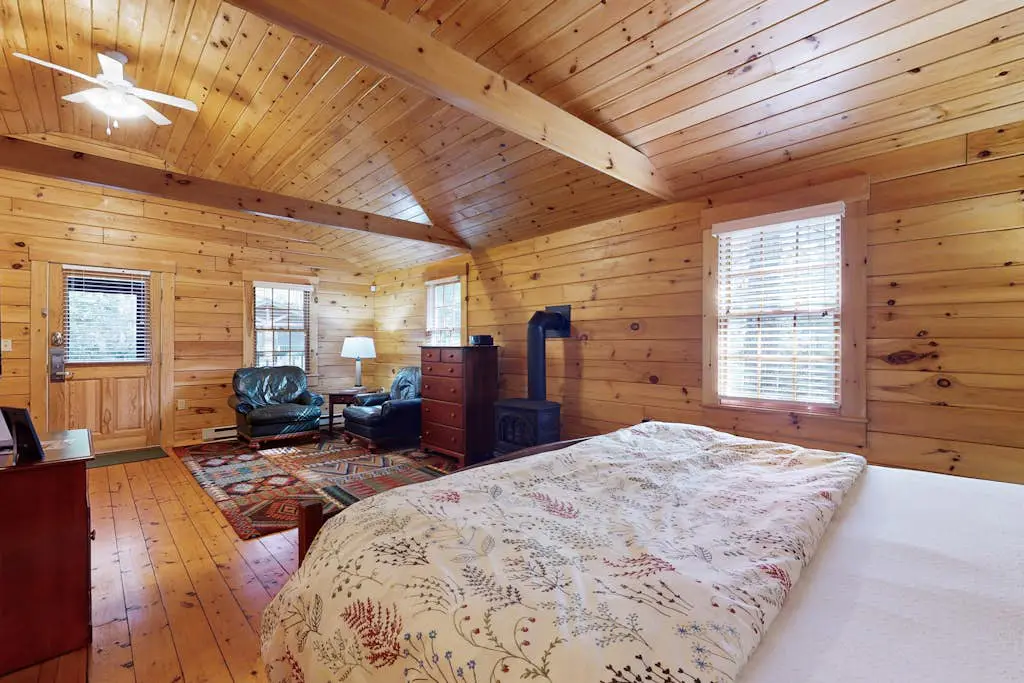 Eagle Cabin 81