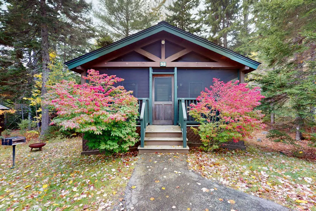 Owl Cabin 98