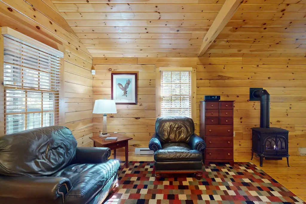 Owl Cabin 98