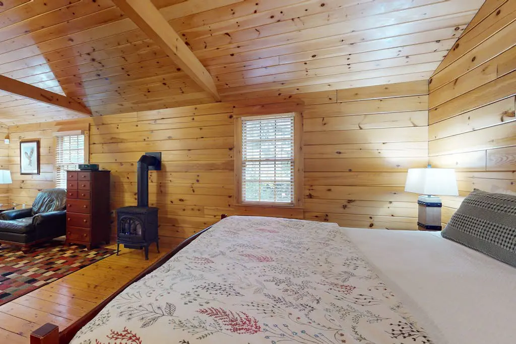 Owl Cabin 98