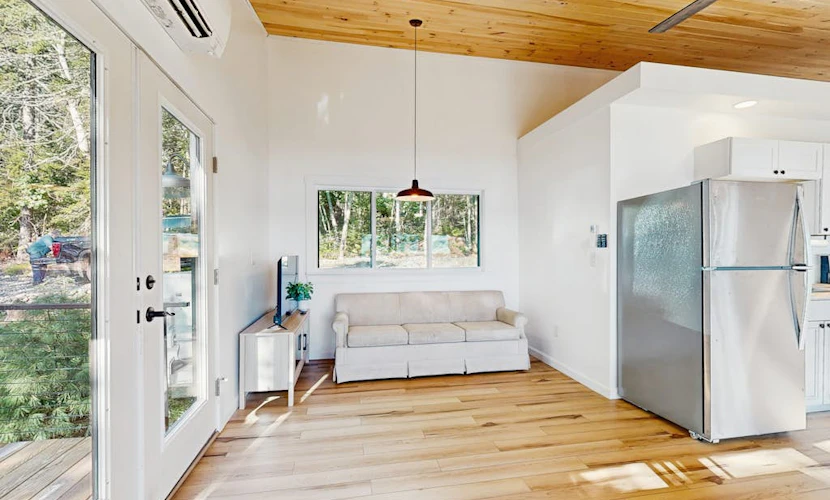Modern Maine cottage with river views, deck, and a convenient washer/dryer