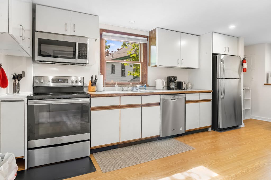 Ledgewood 11 - Hideaway in a natural landscape accessible to hiking trails