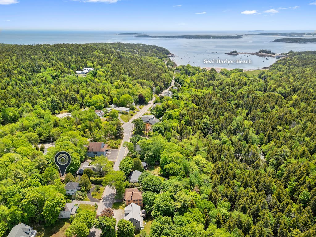 Ledgewood 9 - Charming Cottage near Seal Harbor Beach and hiking trails