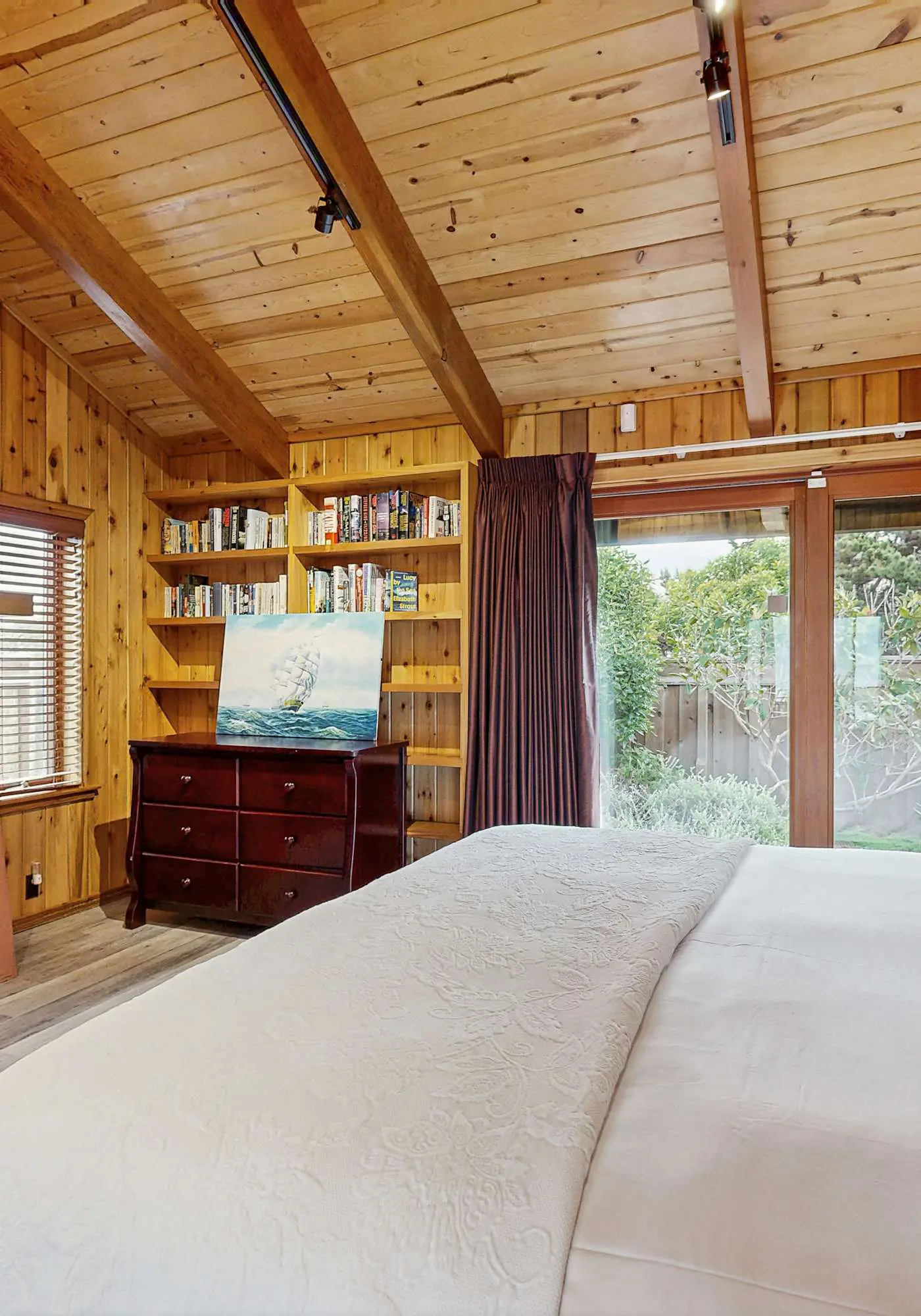 Mendocino Oceanfront Home - Hot Tub & BBQ
