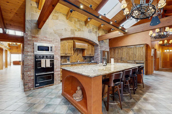 Mendocino Oceanfront Home - Hot Tub & BBQ