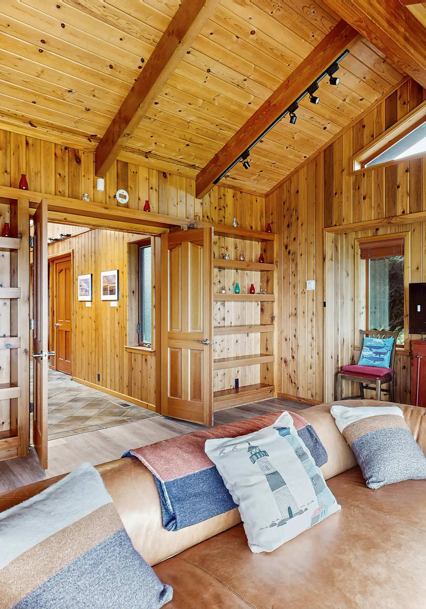 Mendocino Oceanfront Home - Hot Tub & BBQ