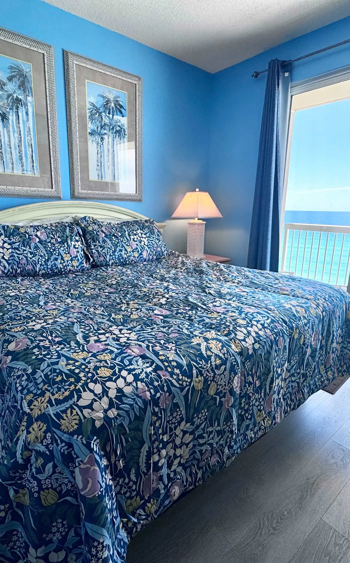 2 BR Oceanfront Condo with Shared Pool & Hot Tub