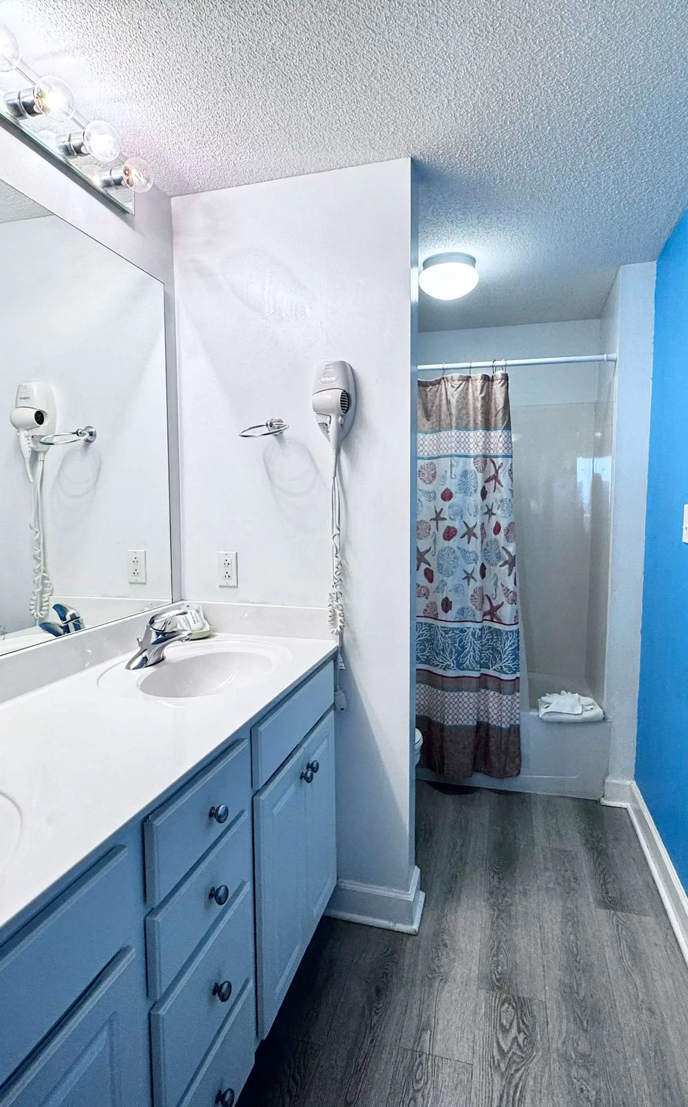 2 BR Oceanfront Condo with Shared Pool & Hot Tub